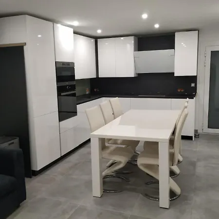 Odalys Saint Loup Climatise Entierement Renove Apartment *